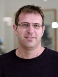 טל גלעד