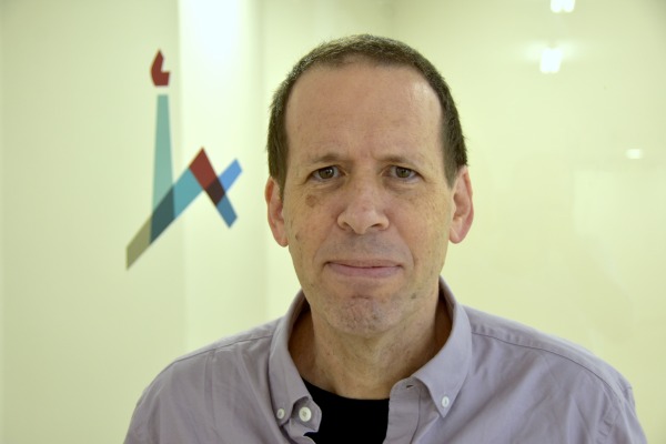 אדם לפסטיין