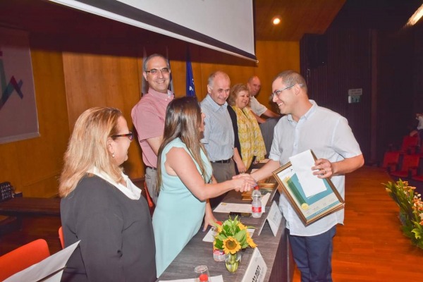 בית הספר לחינוך מברך את שי חסון על זכייתו בפרס עובד מצטיין אוניברסיטאי! shay_hason_price